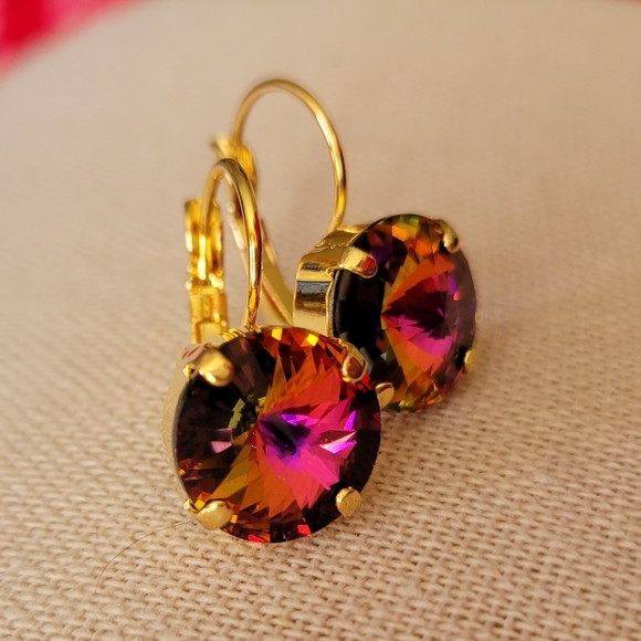 Austrian Crystal Earrings in Gold Setting - Picture 4 of 7
